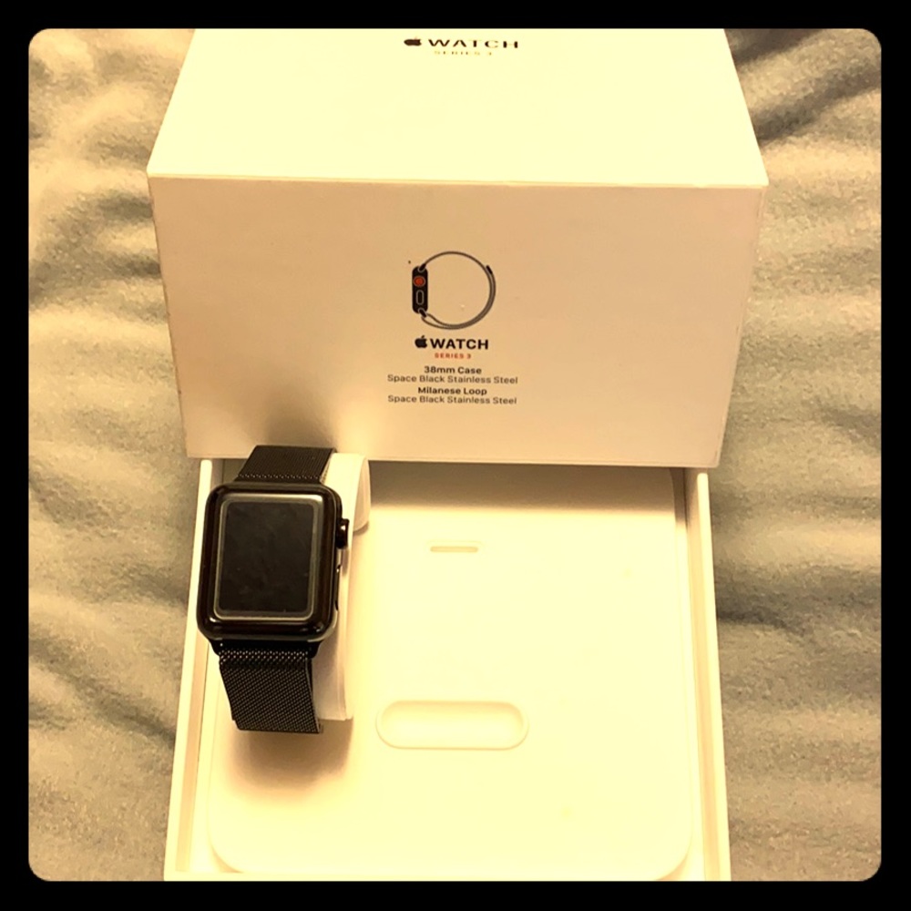 Apple Watch Series 3 (GPS + Cellular)